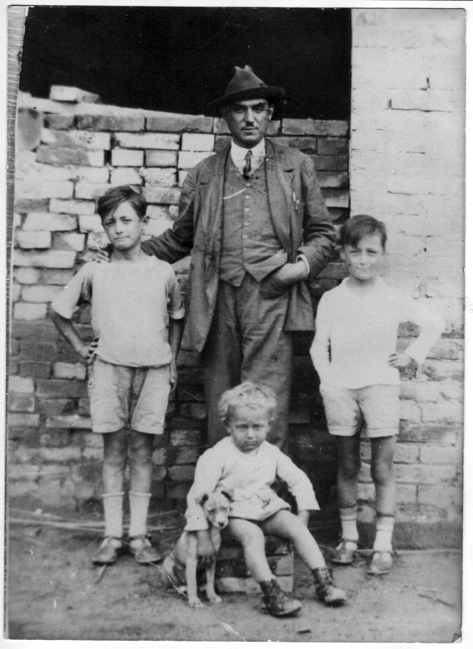 Gustavo Primo Roberto Elino 1930 circa Gustavo Primo Roberto Elino 1930 circa